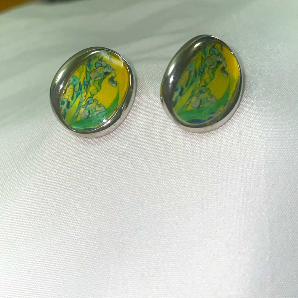Van Gogh Museum Earrings (Used)